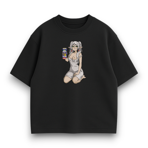 Frieren naked with beer with oversize t-shirt 30.932 фото